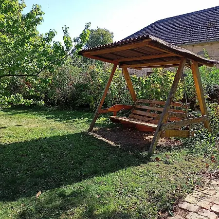 アパート Bohemica 4 *