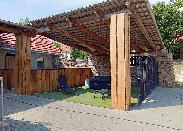 Апартаменты Bohemica 4 *